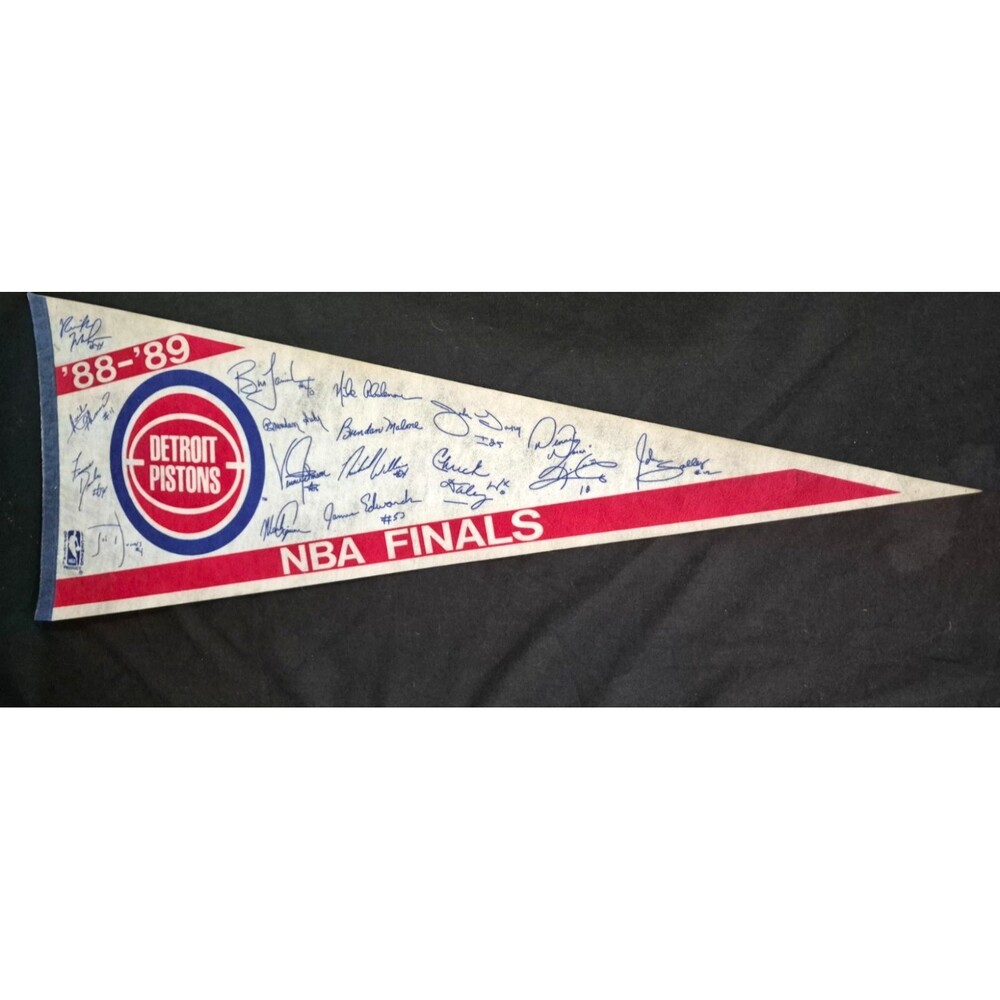 VTG Detroit Pistons NBA Finals 88-89 Pennant With Player Signatures